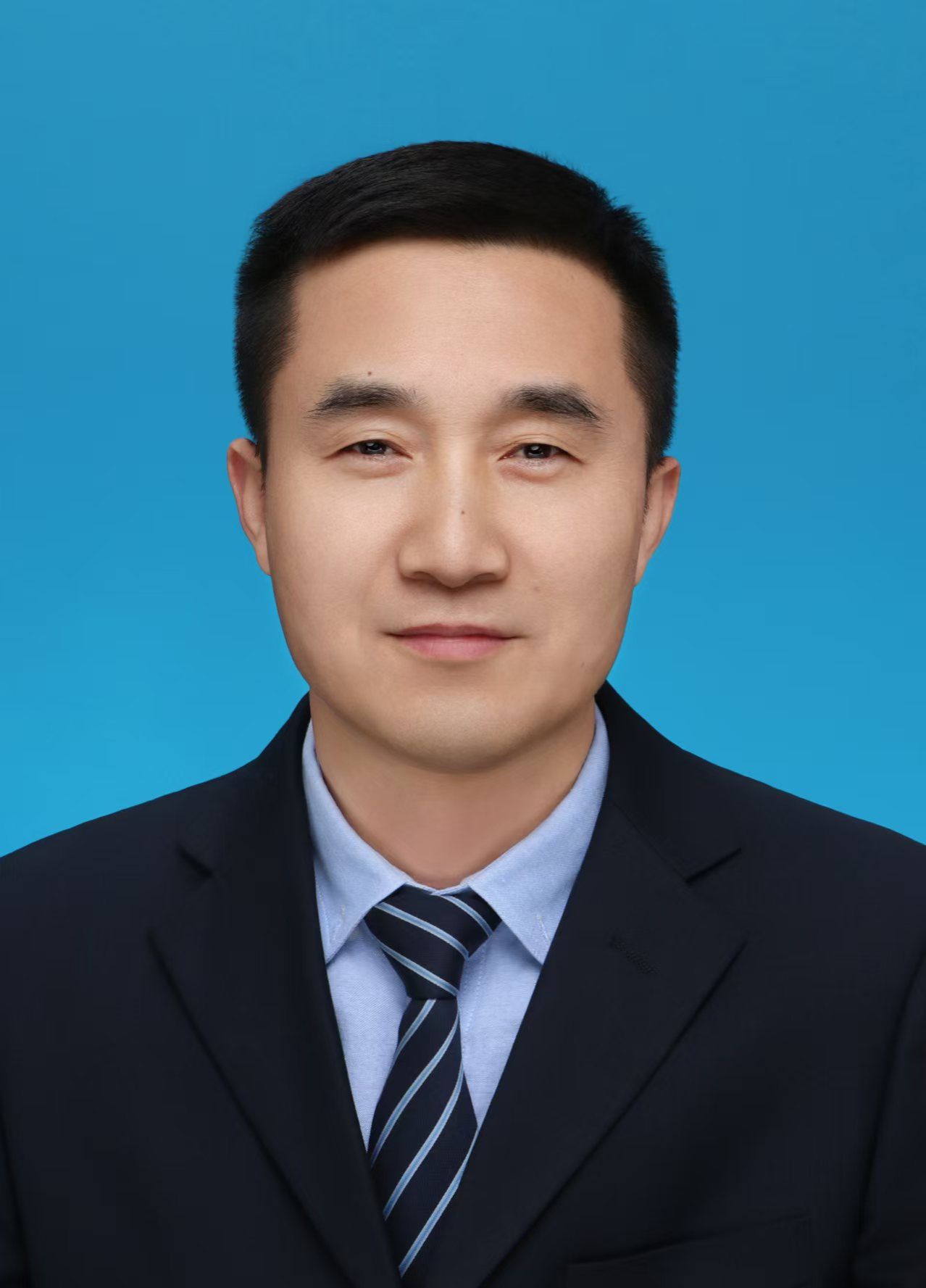 曹军锋  副主任