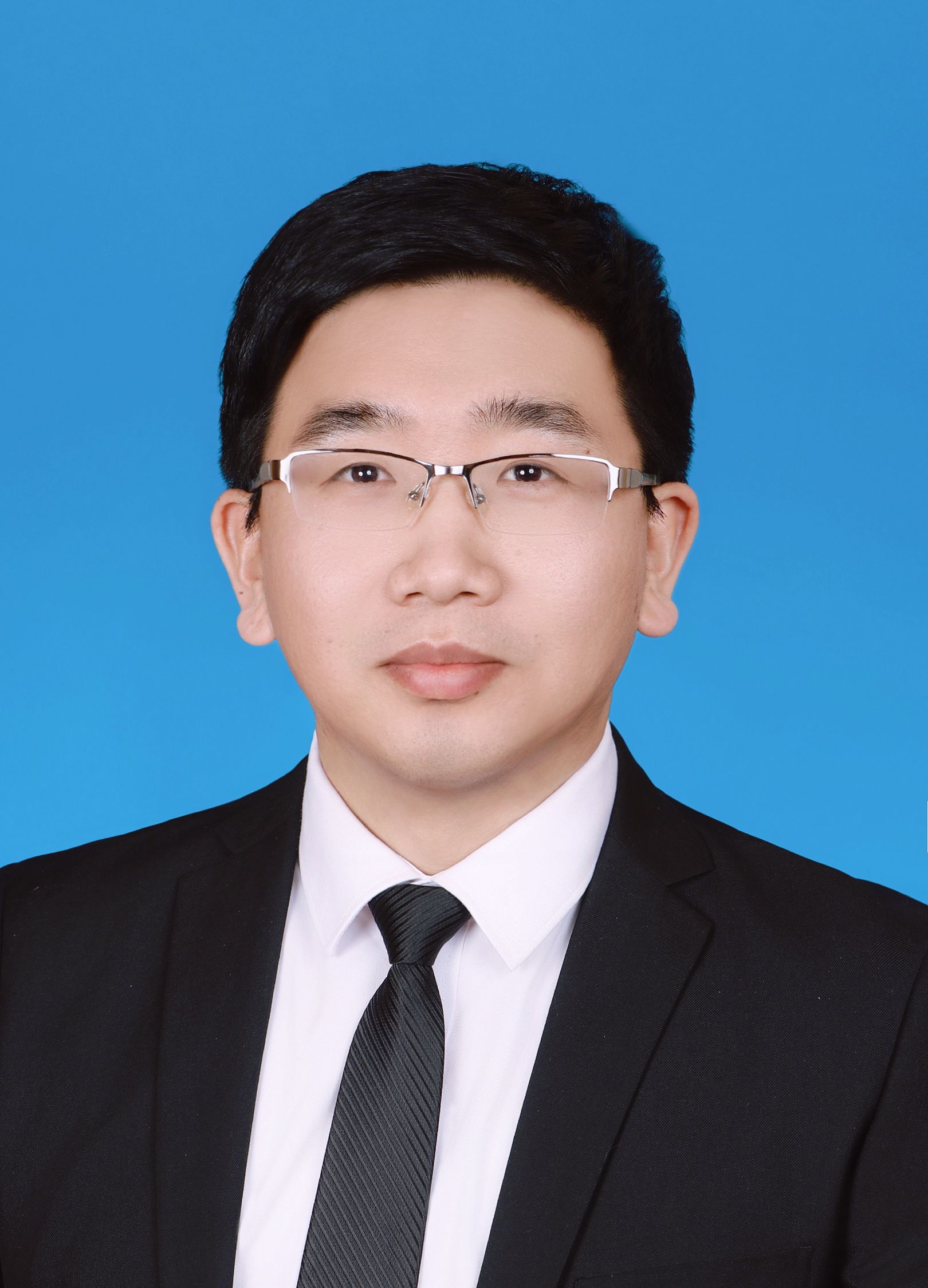 田  宇  主任